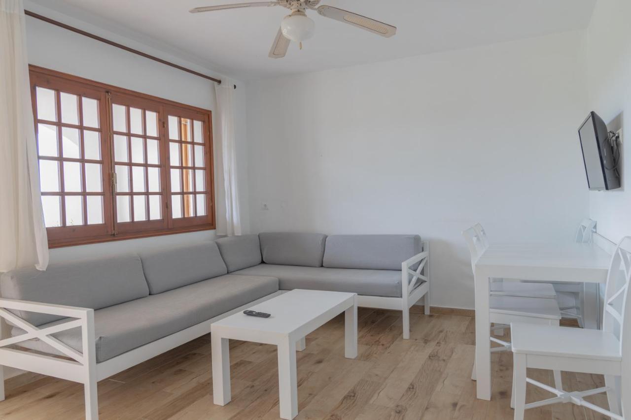Apartamentos Son Bou Gardens By Menorcarentals Exterior photo